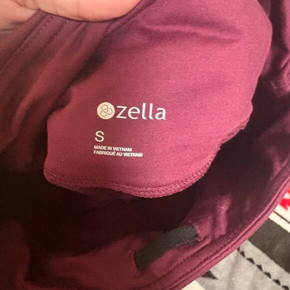 Zella Burgundy Flare Leggings Zip Pocket Small Athletic Athleisure Activewear - Picture 7 of 7